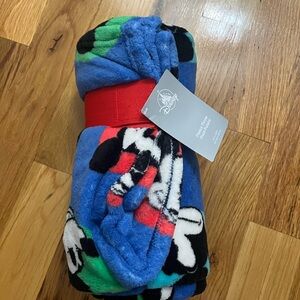 Disney NWT Mickey Mouse Plush Blanket - Blue and Red